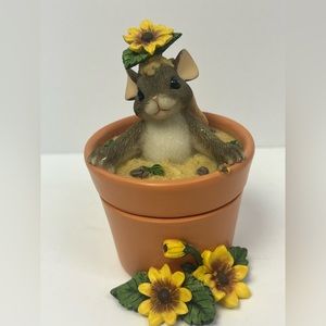 Charming Tails- Flower Pot Surprise, Missing piece in‎ front, Pre-owned